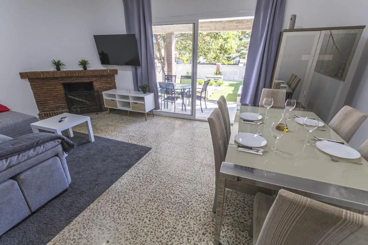 Canovas Nerja - Casa Parador Con Jardin Privado En Centro Nerja